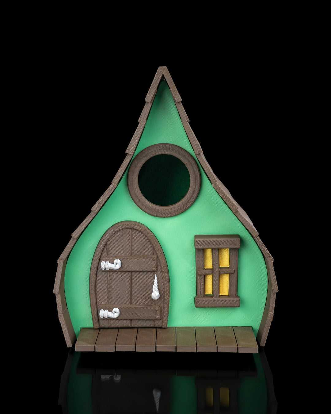 Fairytale Hut Birdhouse - Charming Outdoor Décor